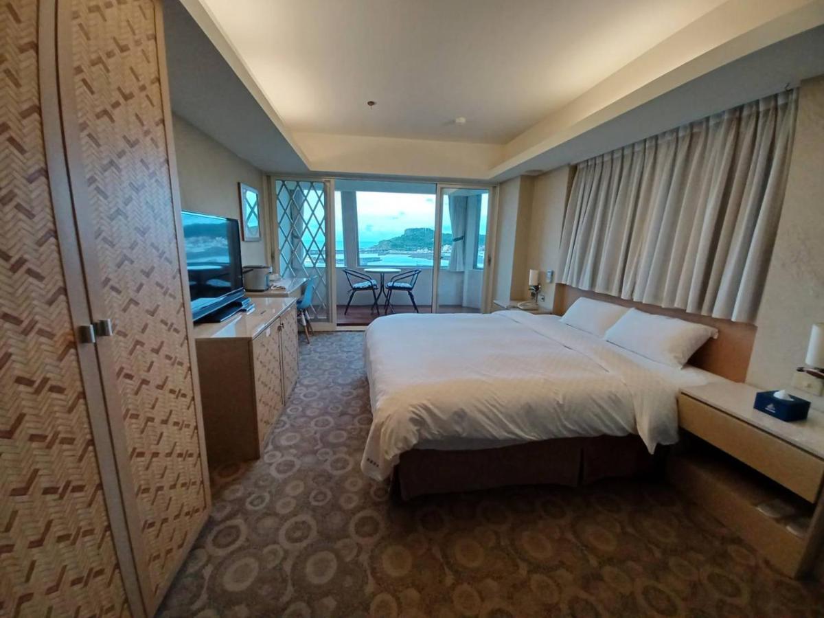 Blue Ocean Hotel Кийлунг Екстериор снимка