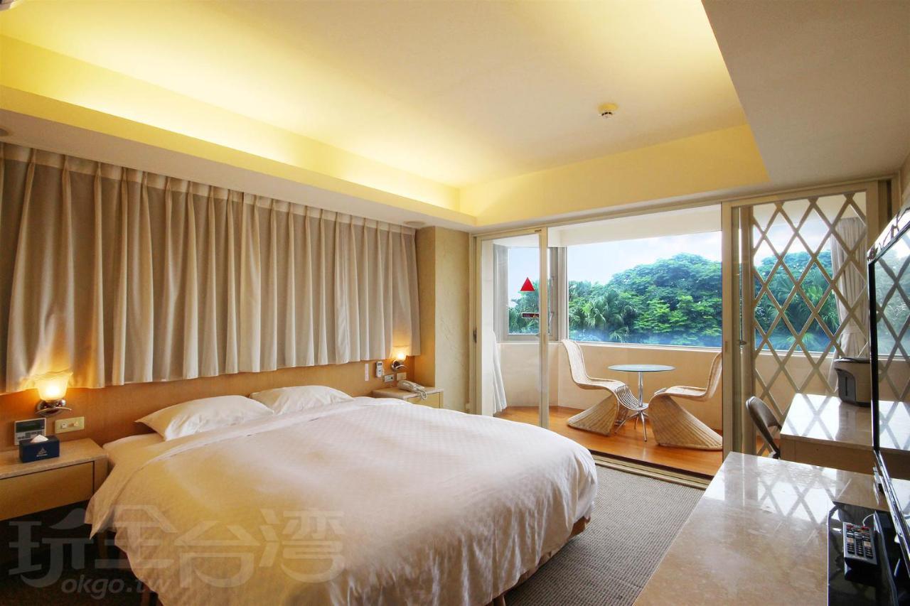 Blue Ocean Hotel Кийлунг Екстериор снимка